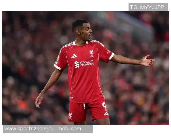 维尔茨精准助攻被加克波失误破坏赛场瞬间引发热议